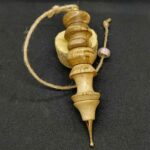 Pendule artisanal de radiesthésie en BOULEAU et métal doré