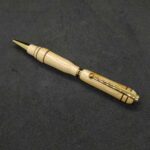 Stylo en frêne ligne élégance modèle unique fait main