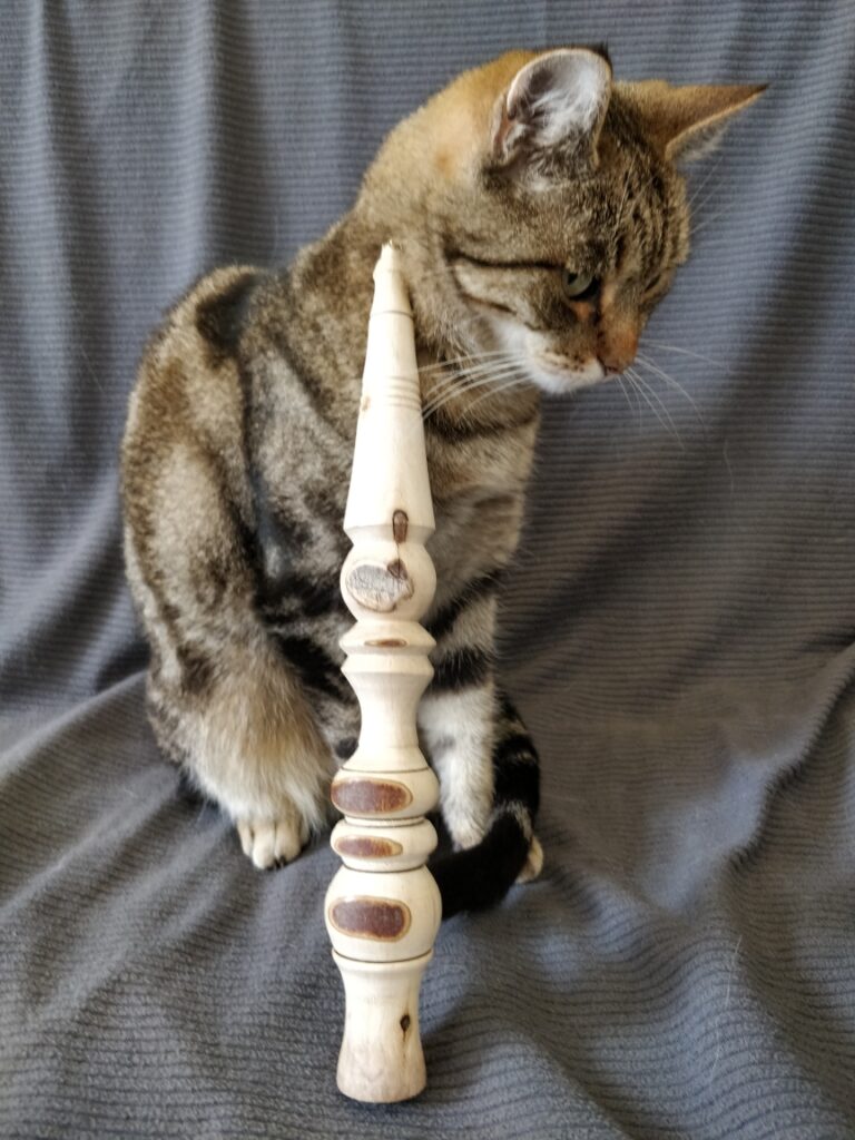 Très joli bâton de parole howood en Laurier de mon jardin. artisanat