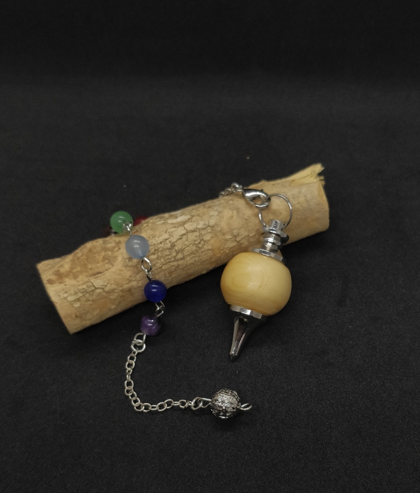 Pendule de radiesthésie Howood en bois de buis et métal fais main bois noble artisanat local en tournage sur bois à Royan pour soin et géobiologie