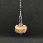 Pendule broche de radiesthésie fait main métal et bois d'if