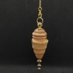 Pendule de radiesthésie fait main en métal et bois d'if howood pour soin énergétique 