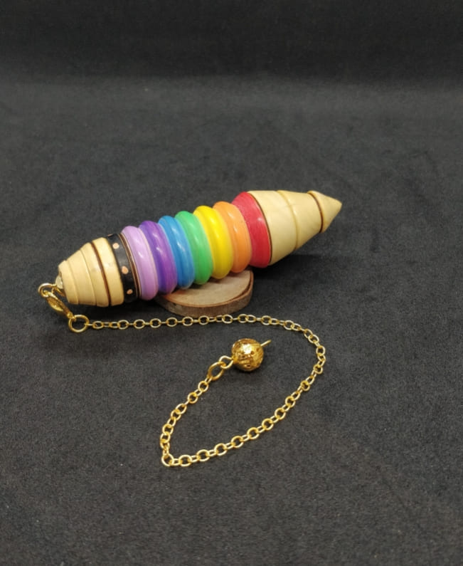 Pendule en Buis 7 chakras artisanat Howood pour soins énergétiques et magnétisme