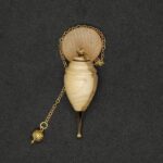 Pendule de radiesthésie moderne bois de pommier et métal