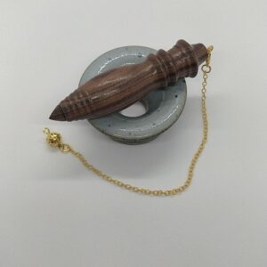 Pendule artisanal égyptien en bois de rose