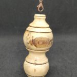 Pendule artisanal de radiesthésie en bois d'if