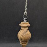 pendule de radiesthésie artisanal en bois d'olivier