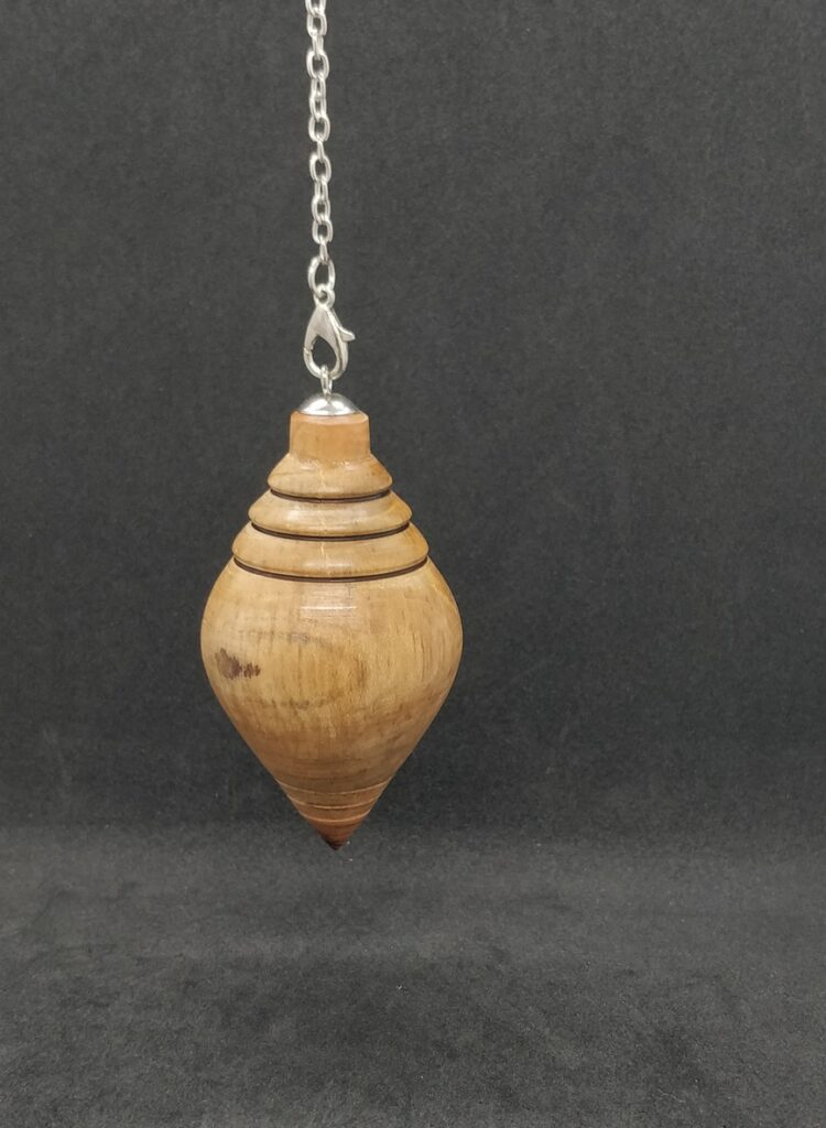 Pendule de radiesthésie Botéro en abricotier