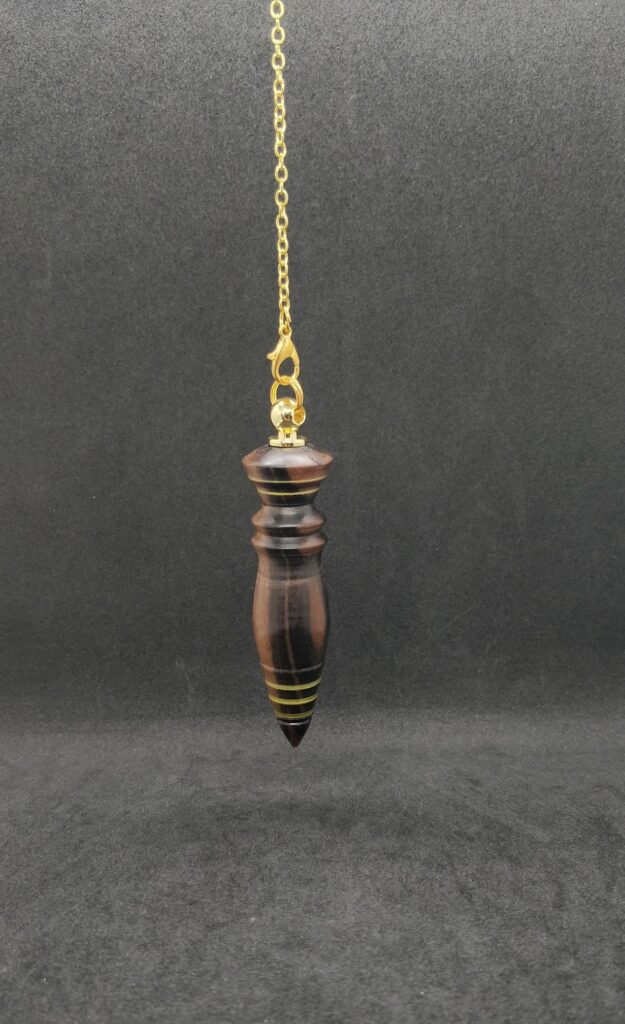 Pendule de radiesthésie artisanal en bois d'ébène de Macassar