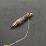 Pendule de radiesthésie artisanal en bois d'ébène de Macassar